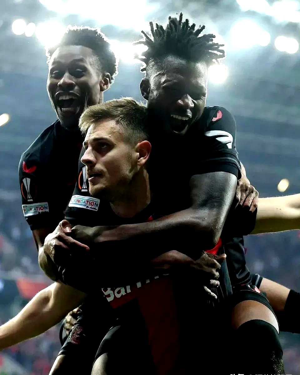 关于法兰克福队再次告负，积分继续滑落的信息