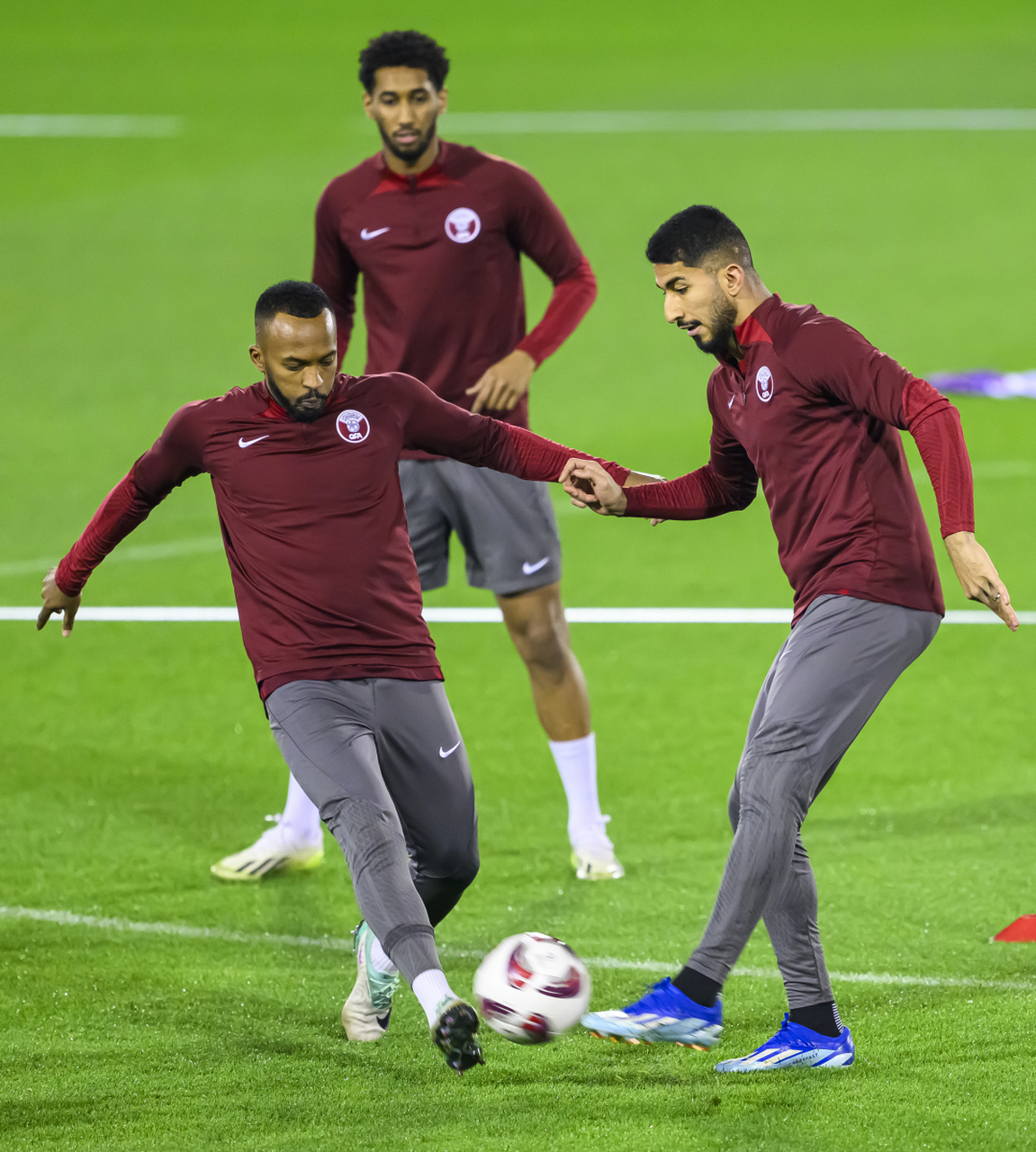 开云体育-卡塔尔球队在比赛中惊险获胜