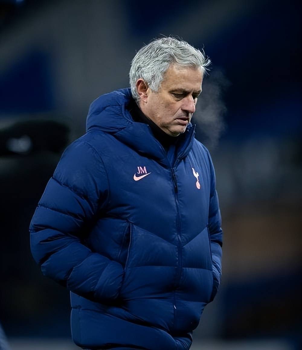 包含埃弗顿客场摆脱困境，保级形势越发乐观的词条