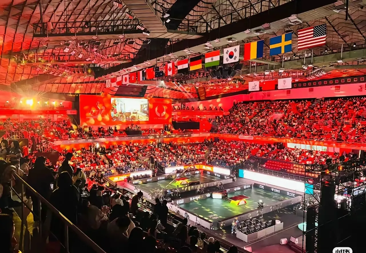 开云体育官网-激烈比拼赛场带来百般惊喜