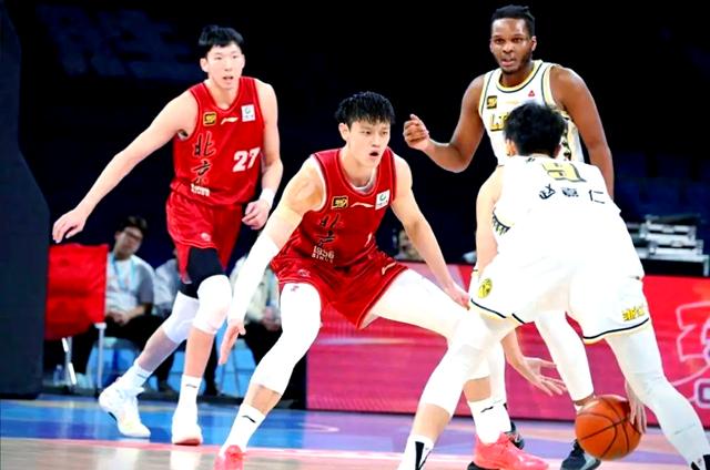 北京队再度胜出，力压广厦男篮的简单介绍