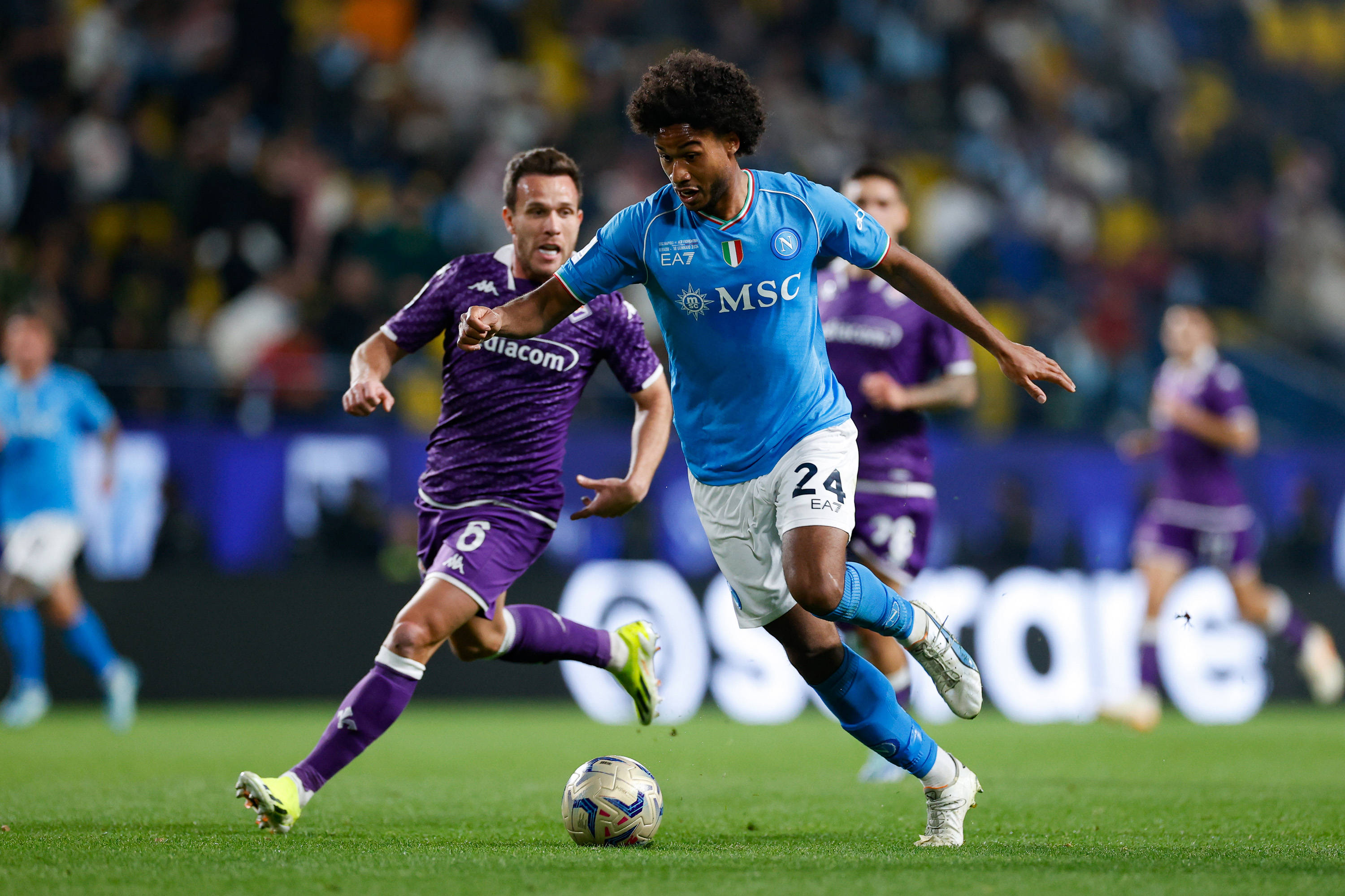 开云官网-包含那不勒斯主场失利，球队陷入低谷的词条