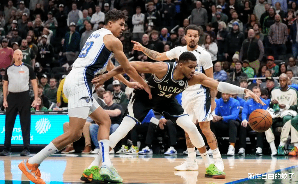 开云平台-雄鹿全队发挥精彩取得两连胜