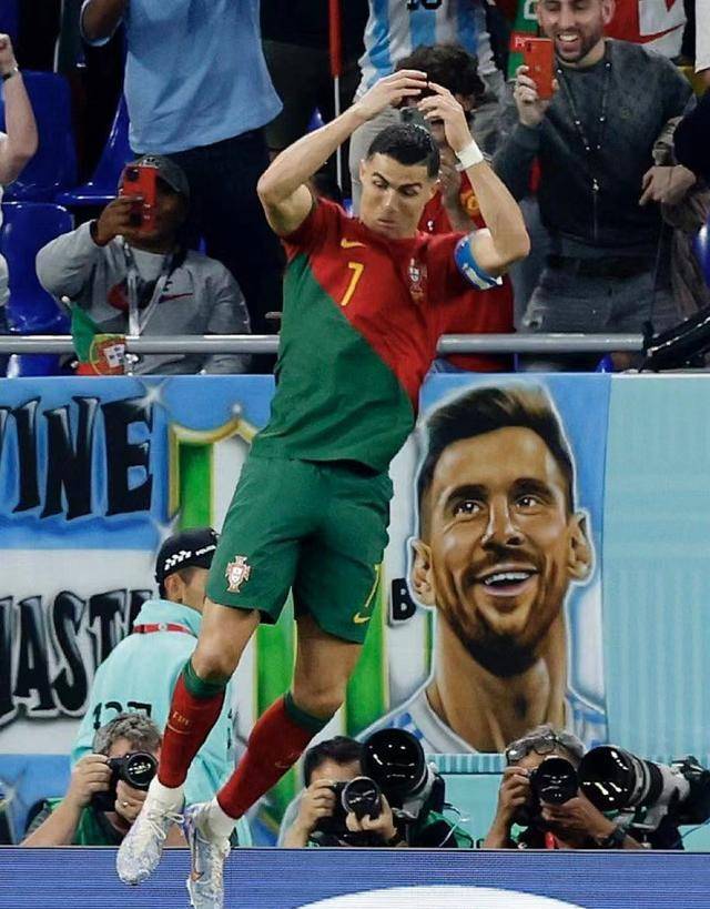 开云下载-葡萄牙跳水选手发威，夺得银牌