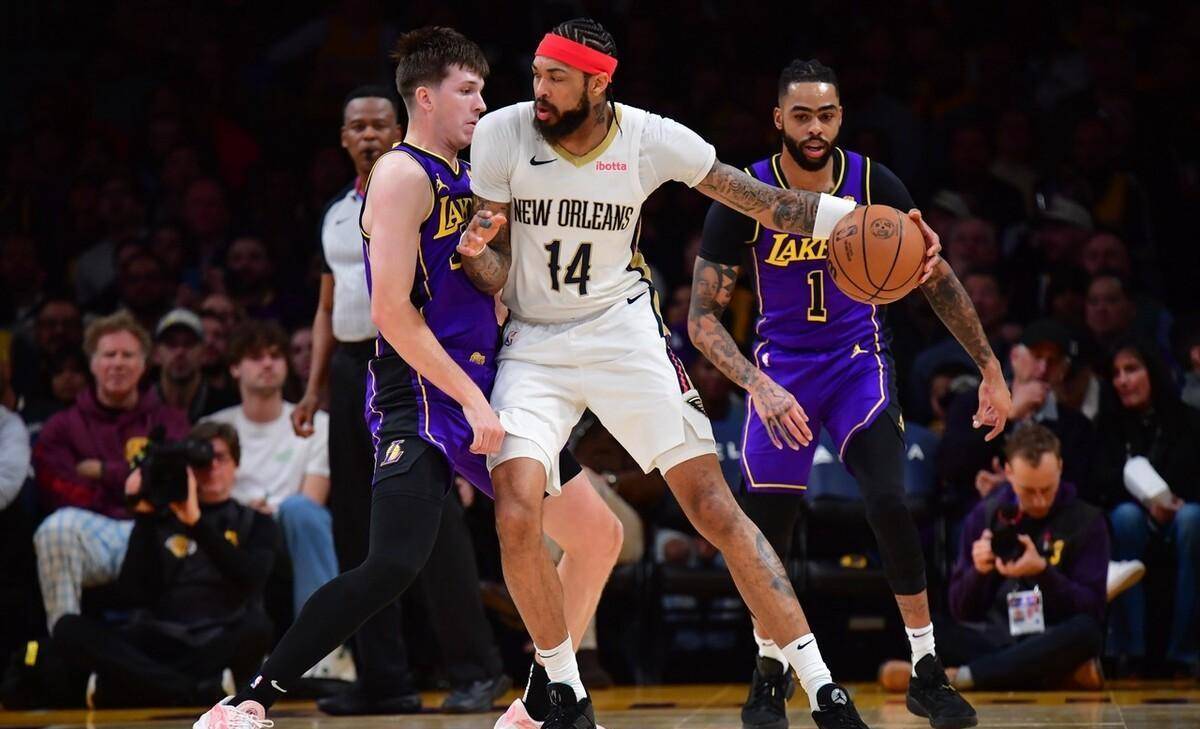 鹈鹕队客场战胜篮网，英格拉姆大放异彩