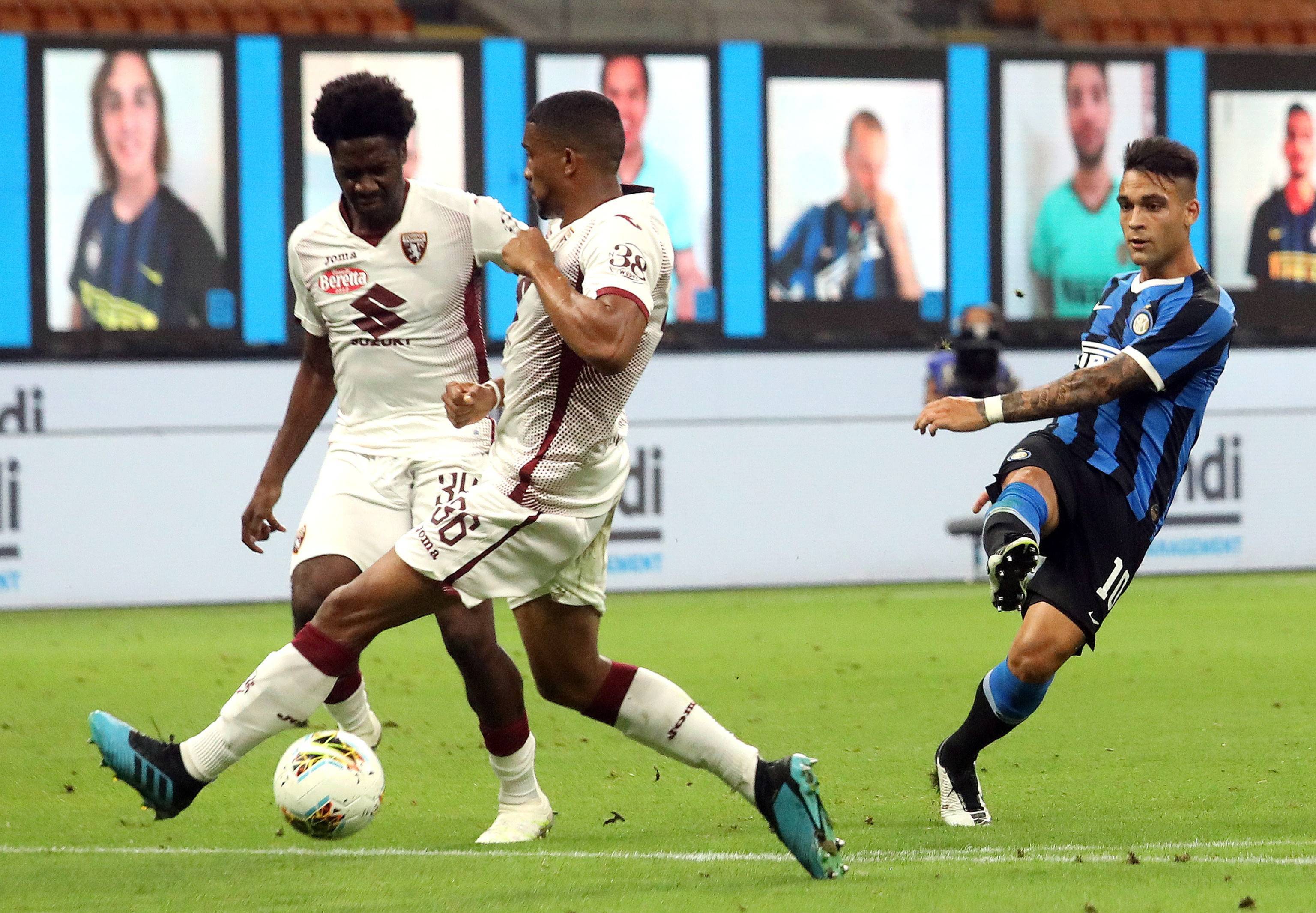 包含足球比赛中的一次胜利成为热点讨论的词条