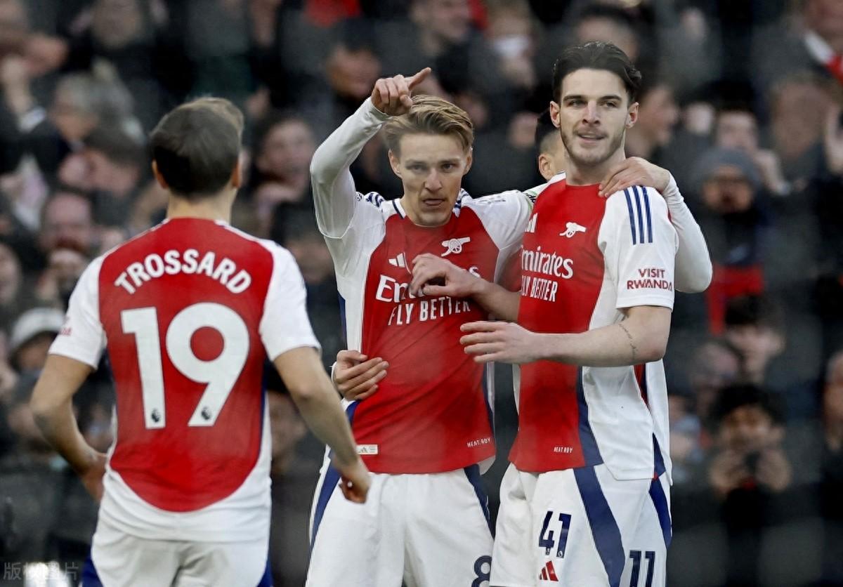 开云体育在线-热刺主场大胜，阿森纳客场绝杀继续追赶的简单介绍