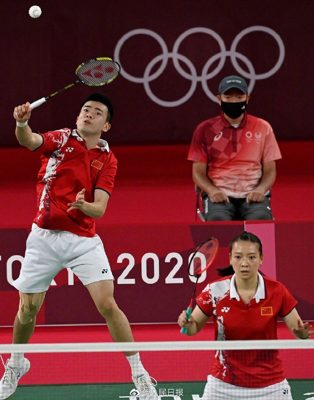 夺冠热门现身,肩负重压跻身前列的简单介绍 夺冠热门现身,肩负重压跻身前列的简单介绍