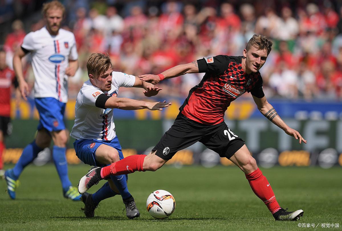 包含奥格斯堡在客场大败，士气受到沉重打击的词条