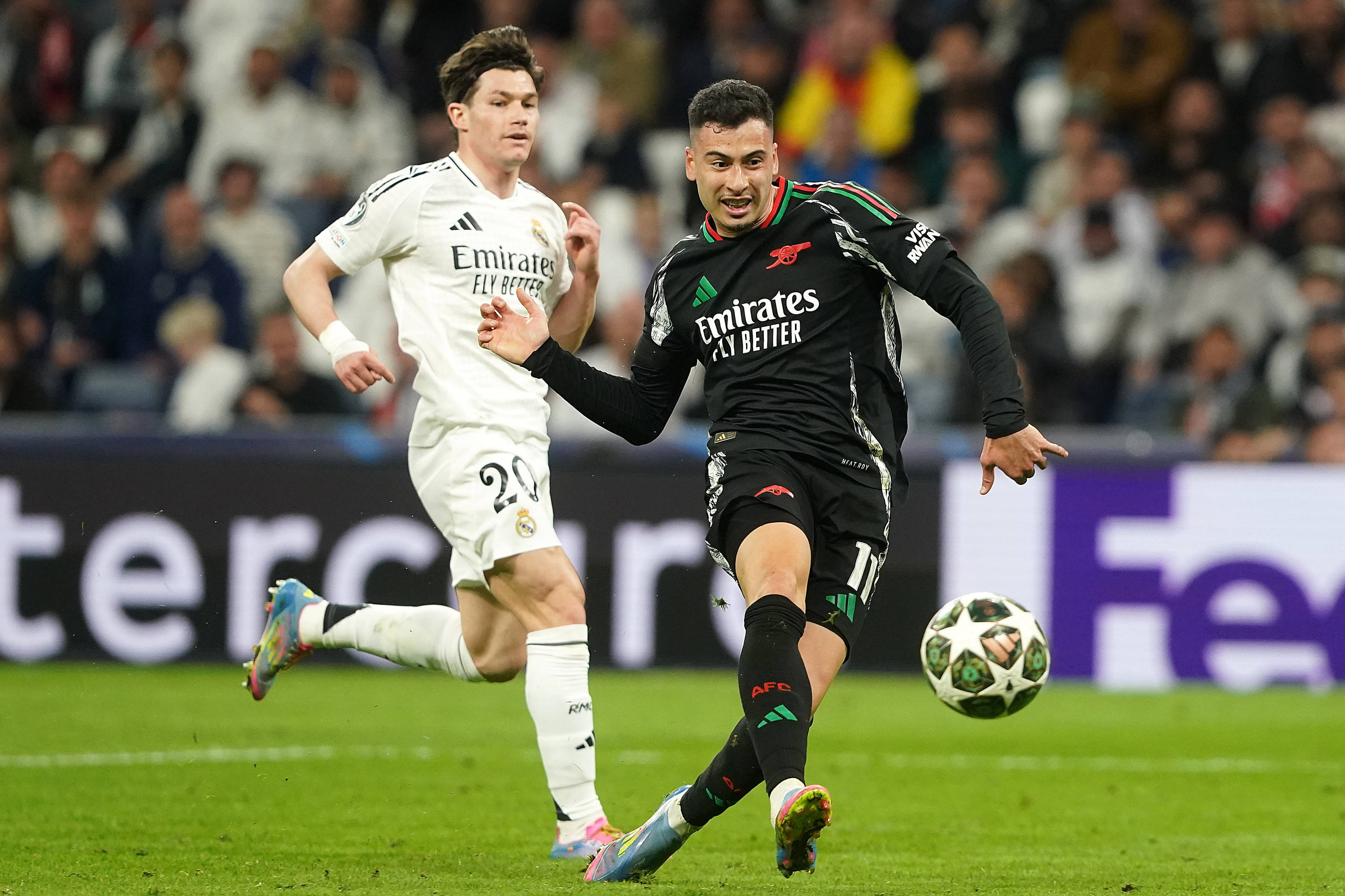 开云体育官方网站-阿森纳客场大胜，积分领先优势