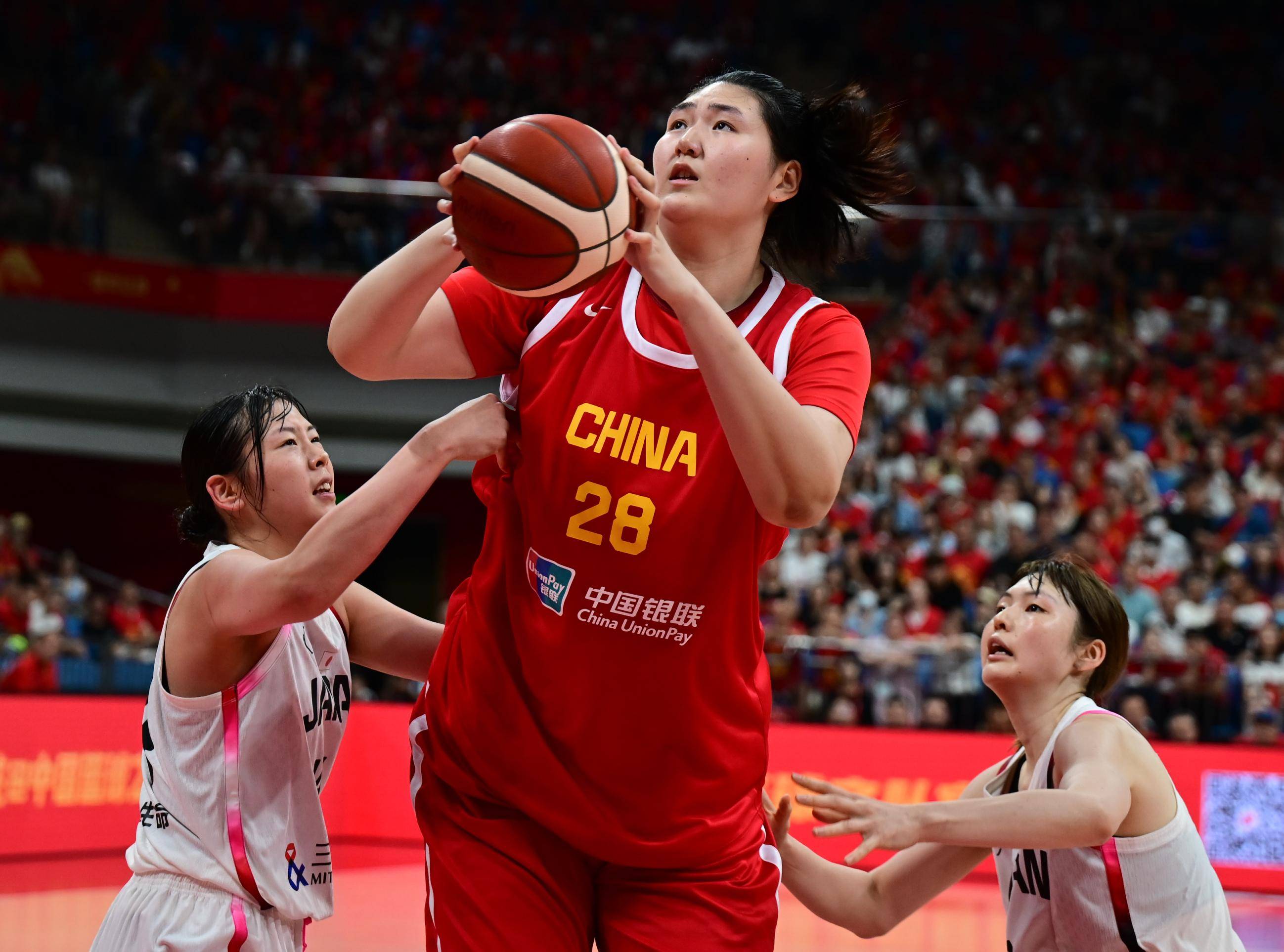 开云体育下载-球员失常出现，球队面临危机