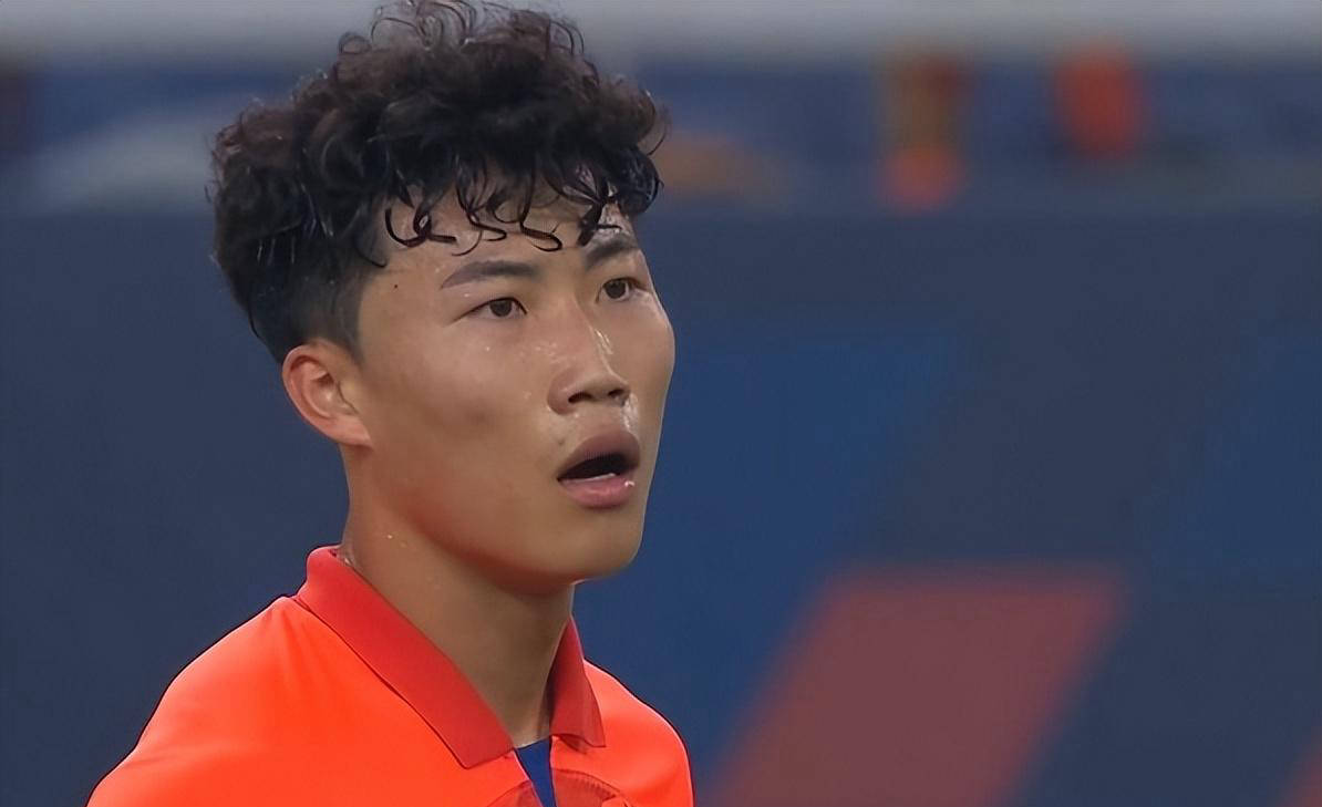 鲁能客场击败富力，取得关键胜利的简单介绍