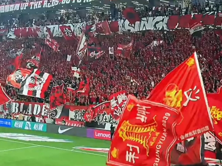 西班牙足球联赛热火朝天,球迷热情不减的简单介绍 西班牙足球联赛热火朝天,球迷热情不减的简单介绍