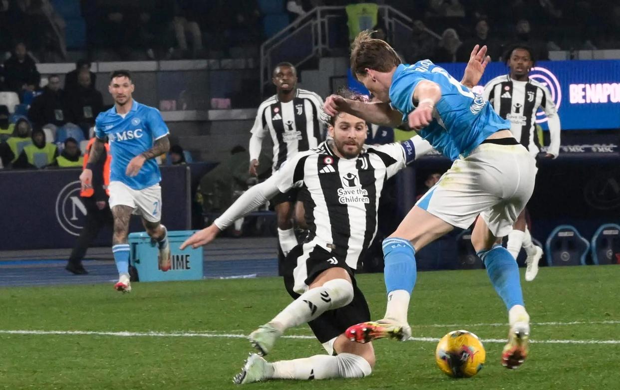 意甲豪门争夺激烈，战局进入白热化阶段