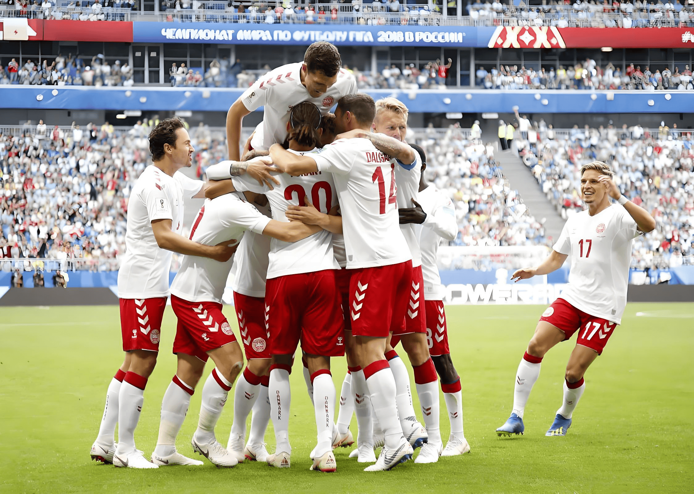 包含欧国联四年一次盛事，西班牙队逐梦决战的词条