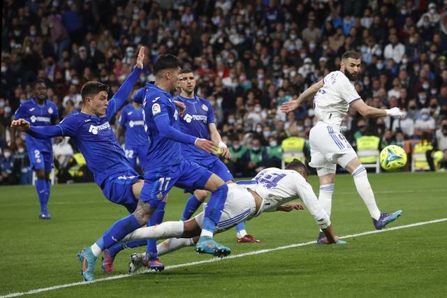 拜仁慕尼黑对阵巴黎圣日耳曼，巅峰对决！的简单介绍