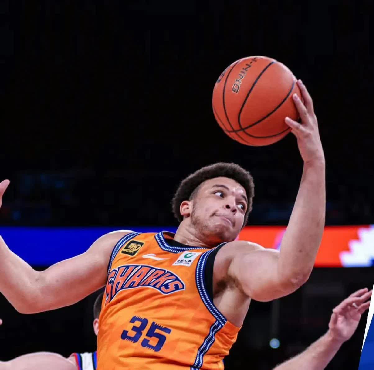 开云体育在线-篮球比赛火爆进行，胜负悬念重重的简单介绍