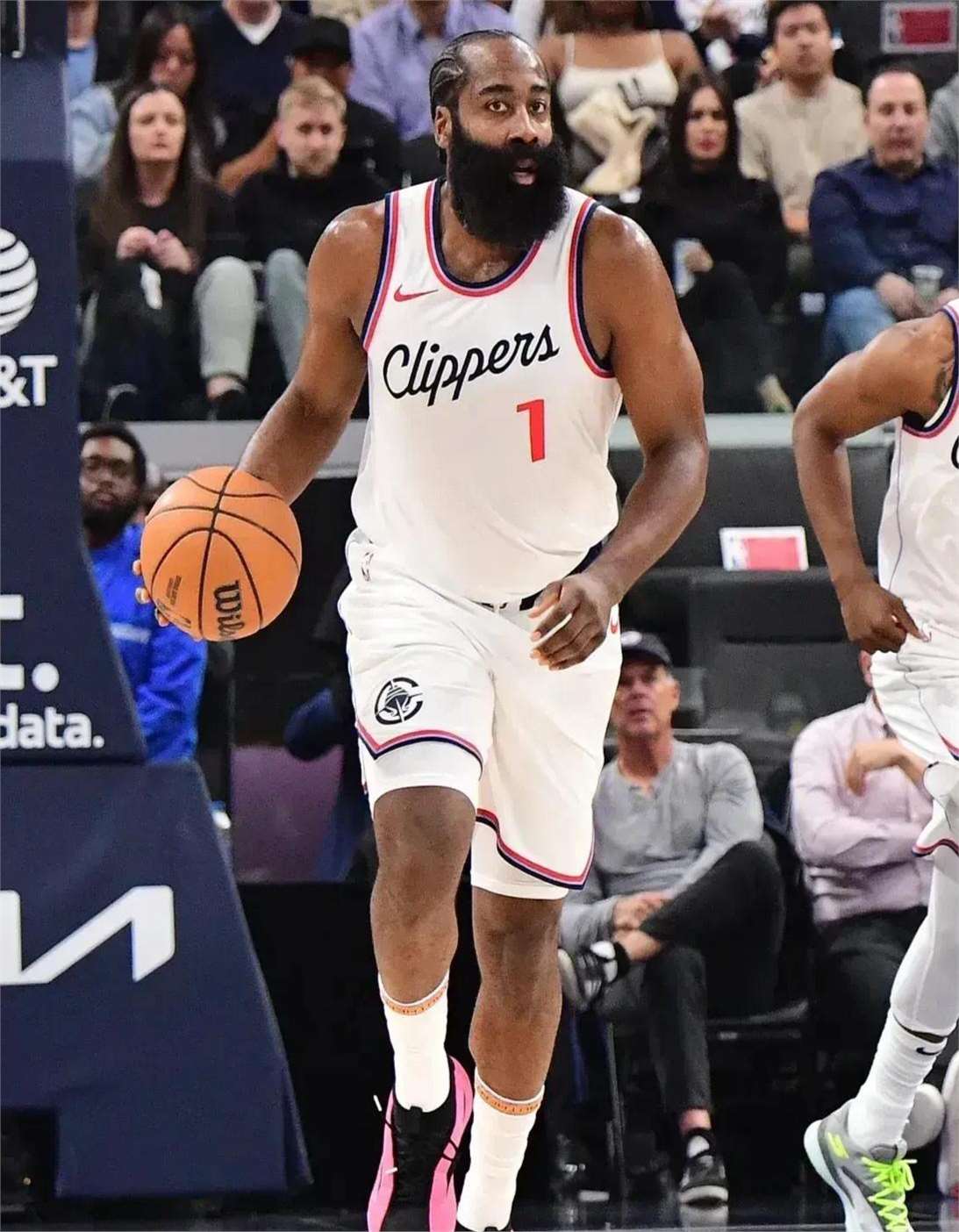 关于火箭大胜奇才,哈登空砍36+9+6的信息 关于火箭大胜奇才,哈登空砍36+9+6的信息